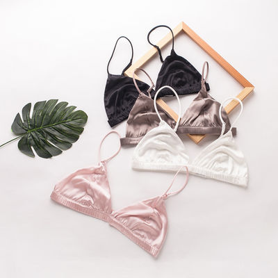 Konvertierbare sexy Frauen-BH deutet Seiden-drahtlosen BH 32A 32B 32C Nylonspandex an