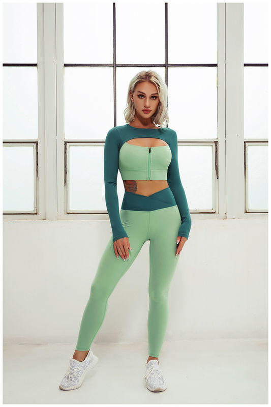 Polyester-Eignungs-Turnhallen-Yoga kleidet das Trainings-Gamaschen Activewear der Frauen geernteten