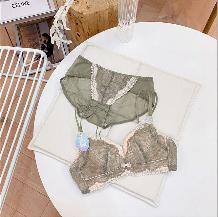 Süße große Damen-BH kreuzen zurück BH-schwarzen Spitze-Schlüpfer ohne Stahlring