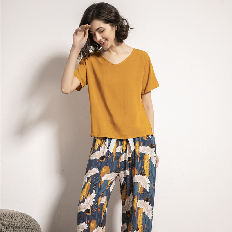 Der Frauen-3XL Seiden-Nachtanzug Pyjamas Sleepwear-62cm XS 2XL für Damen