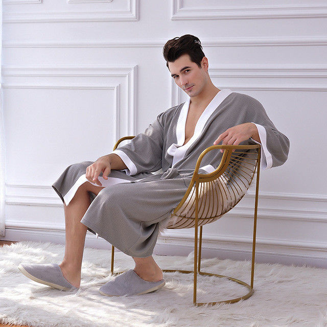 Die Satz-Gewebe-Wolljacke der Nachthemd-Bademantel-Kimono-Pyjama-Männer warme
